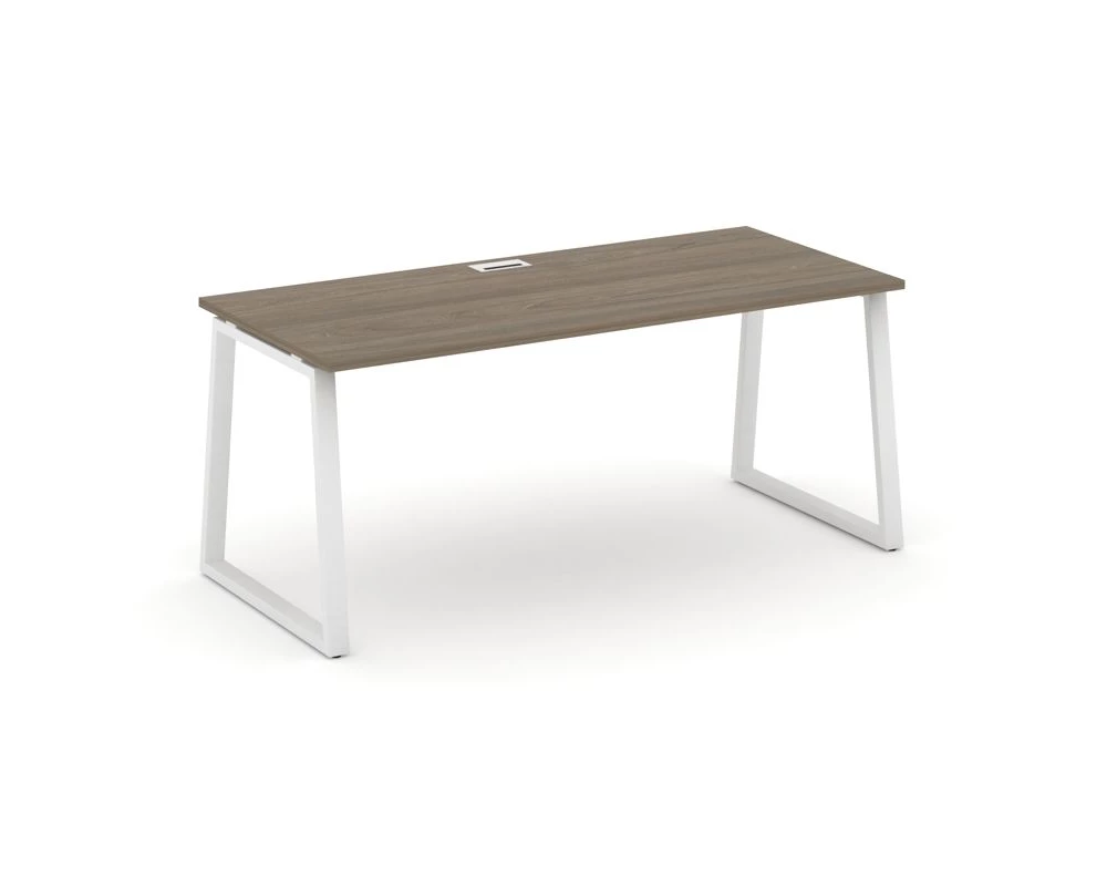 Стол письменный опоры трапеция 1380x700x750 Style Project Direct